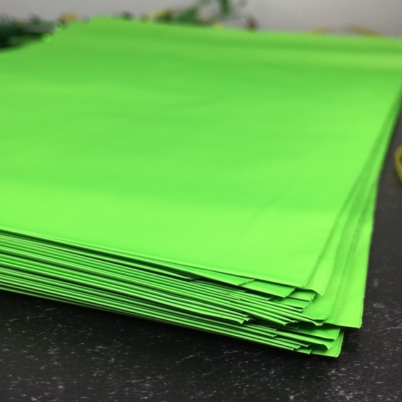 50 10X13 Neon Green Poly Mailers PRICE IS FIRM - Picture 7 of 8